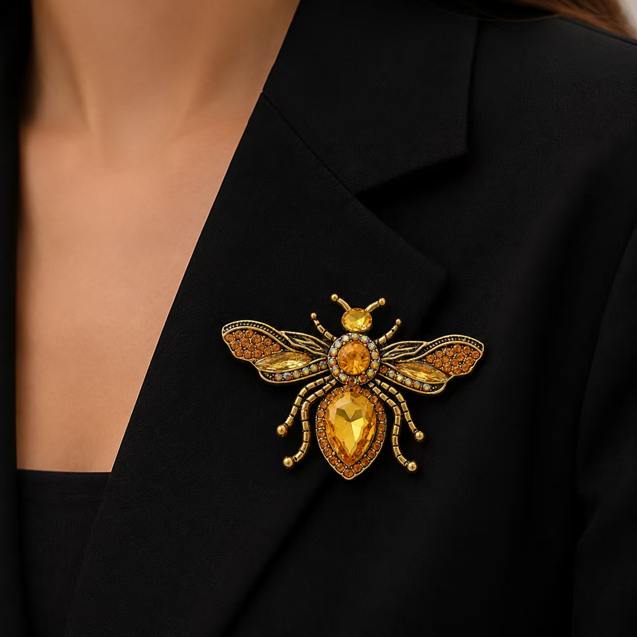 Retro gold bee brooch, yellow  - Body Jewelry Websites ulasan dan harga