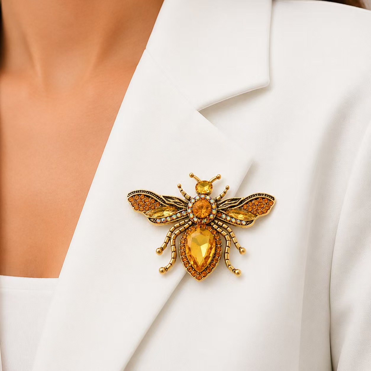 Retro gold bee brooch, yellow  - Body Jewelry Websites ulasan dan harga